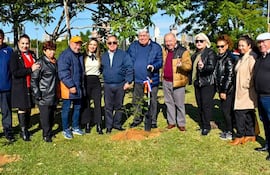 La plantación de árboles fue el evento que dio inicio a la serie de festejos con motivo de los 100 años del CDAP.