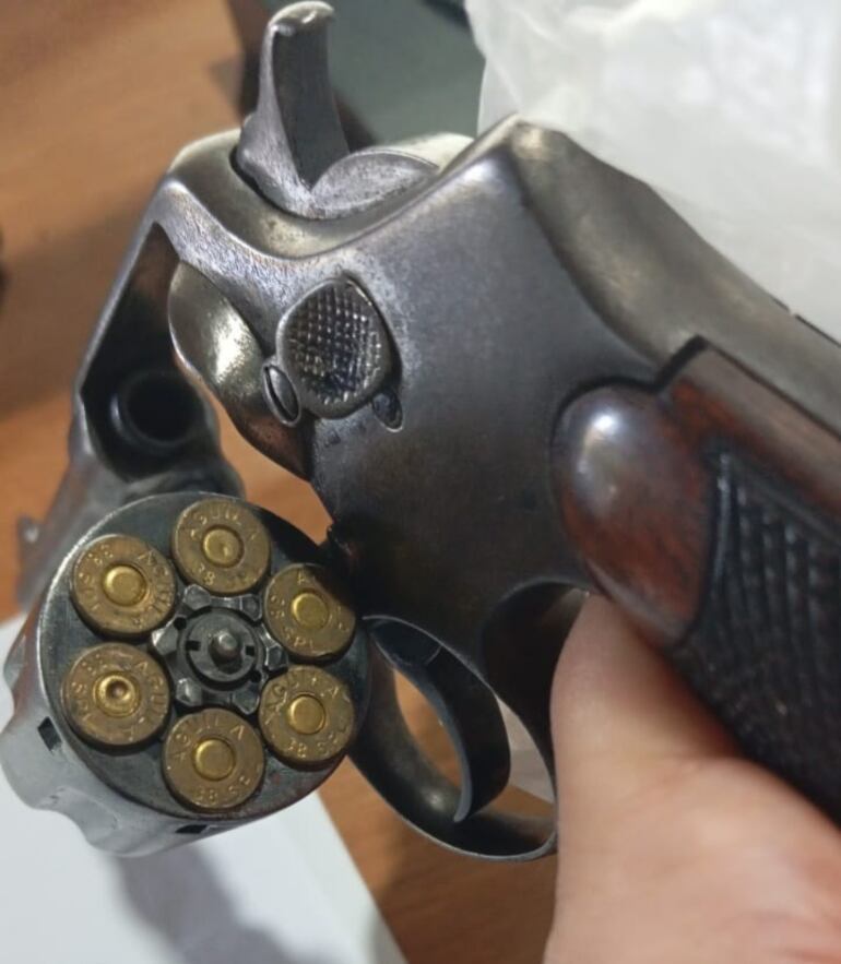 El arma que usó Loca para amedrentar a su deudor, según señalaron los investigadores.