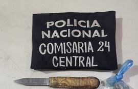 Mediante un operativo realizado en San Antonio por la policía nacional se logró la detención de un supuesto microtraficante.