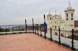 Para este año se espera la inauguración de la terraza en el segundo piso del local de Lido Bar, donde los clientes podrán apreciar los hermosos paisajes de la bahía de Asunción.