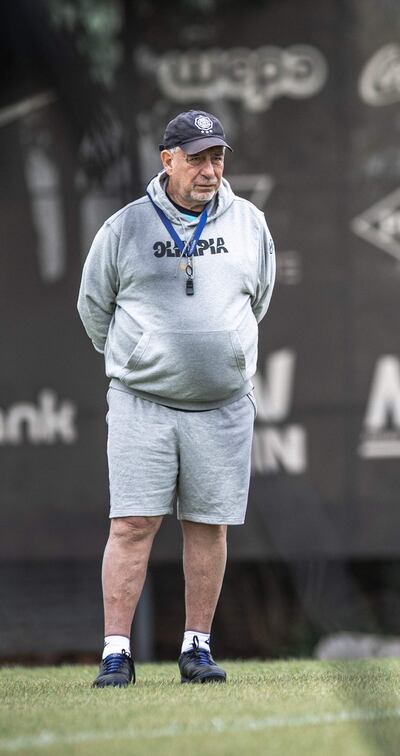 Éver Hugo Almeida Almada (77 años), La Leyenda.