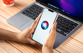 Siri.