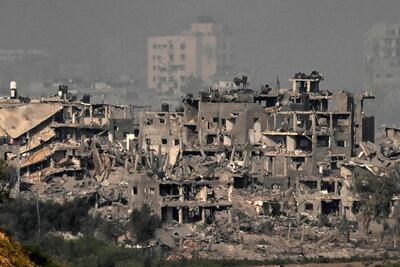Edificios destruidos por bombardeos israelíes en la Franja de Gaza.