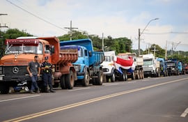 Protesta de camioneros en Limpio. ARCHIVO.