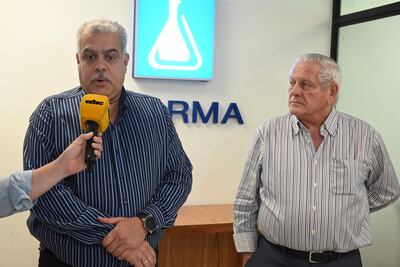 Luis Ávila (i), representante de Cifarma. (Imagen de archivo).