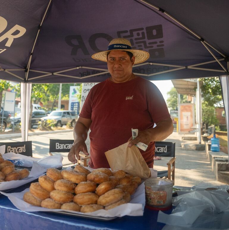 La empresa acompañará a los comercios con entrega de mobiliarios y artículos veraniegos para mejorar la experiencia del cliente.