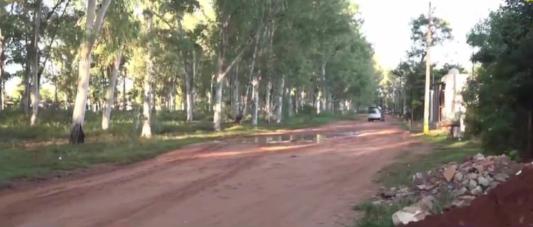 Las calles son de tierra en el asentamiento Nueva Asunción y los vecinos piden empedrado, ya que la zona es de alta circulación.