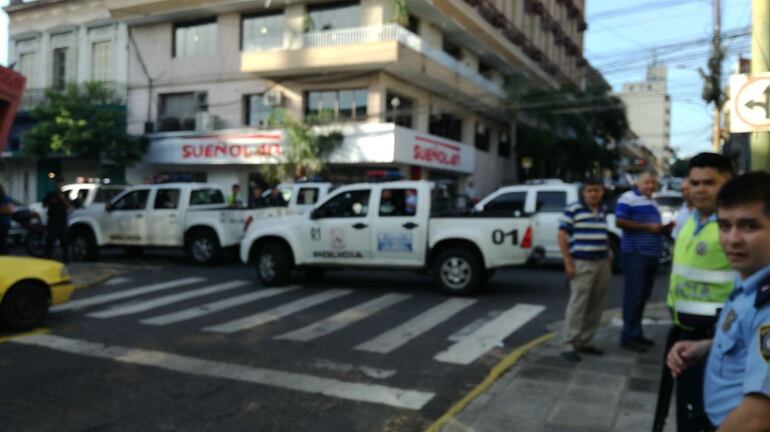 Gran conmoción causó en el microcentro capitalino el incidente protagonizado por tres policías en marzo del 2018, que al principio se pensó que podría tratarse de un asalto o un intento de secuestro.