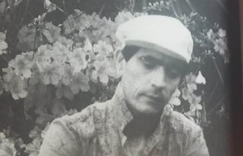 Fotografía de Wilson Bueno en la edición conmemorativa de Mar Paraguayo (Iluminuras, 2022).