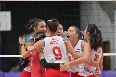 Nuestras chicas del vóleibol cayeron ayer contra Argentina, 3-0.