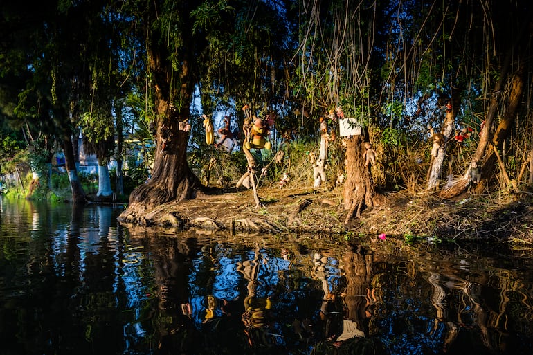 Isla de las Muñecas, Xochimilco, México.