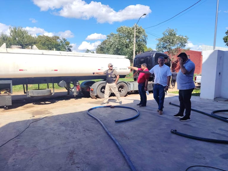 Intervención a empresa privada por manipulación clandestina de materiales nocivos en un camión cisterna.