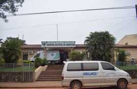 Tres personas heridas con arma blanca fueron asistidas en el Hospital Distrital de Carapeguá.