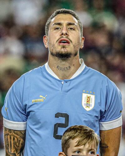 José María Giménez, central del Atlético de Madrid, que este martes arribó a Montevideo para sumarse a los trabajos de la Celeste.