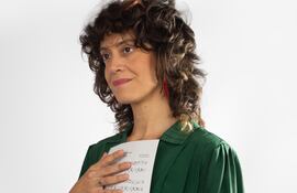 Moni Airaldi es una de las protagonistas de la obra "Recuerdos de una guarania", que se presentará en esta edición de TIAtro Mbyky.