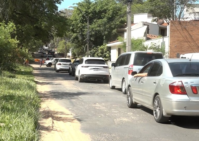 Caos vehicular en la avenida Augusto Roa Bastos, en zona de obras.