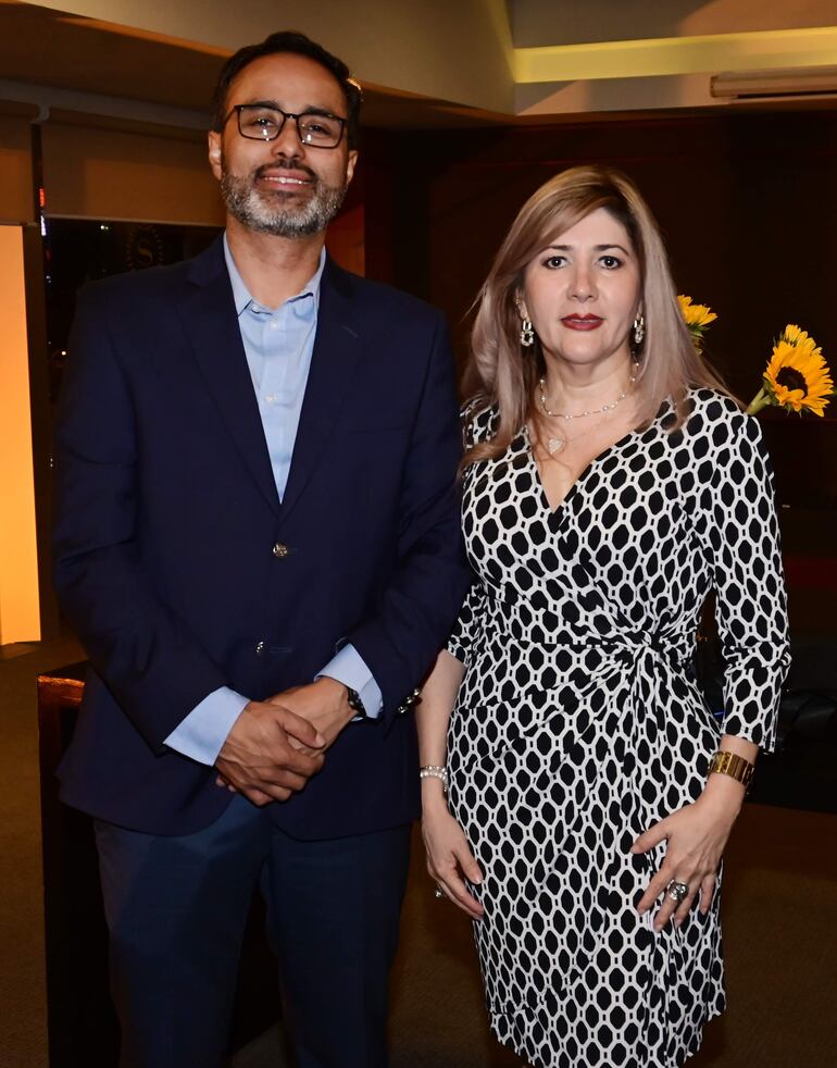 Henry Castillo y Laura Anzueto.