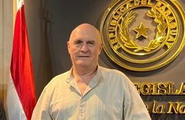 Walter Kobylanski, senador de Cruzada Nacional.