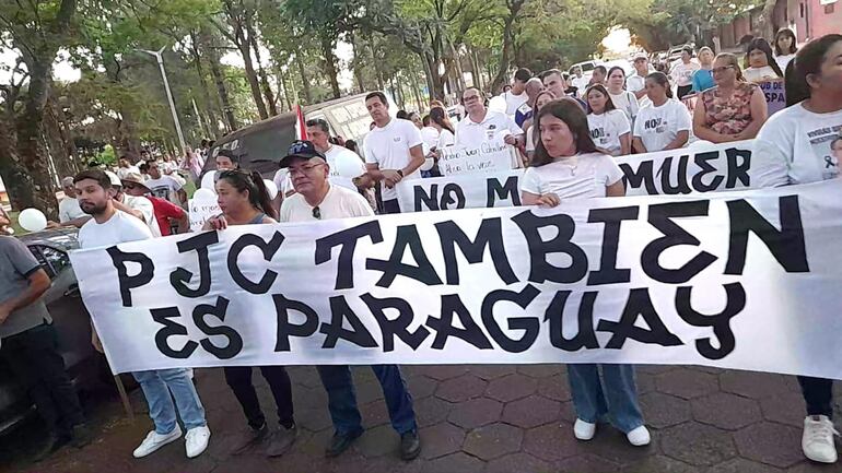 Manifestación pacífica en Pedro Juan Caballero.