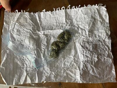 Estudiante tenía marihuana en su mochila en Encarnación