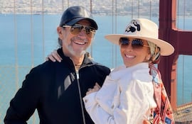 ¡Siempre enamorados! Marco Antonio Solís y su esposa Cristy.
