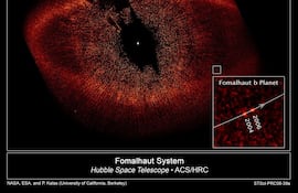 Exoplaneta orbitando Fomalhaut.