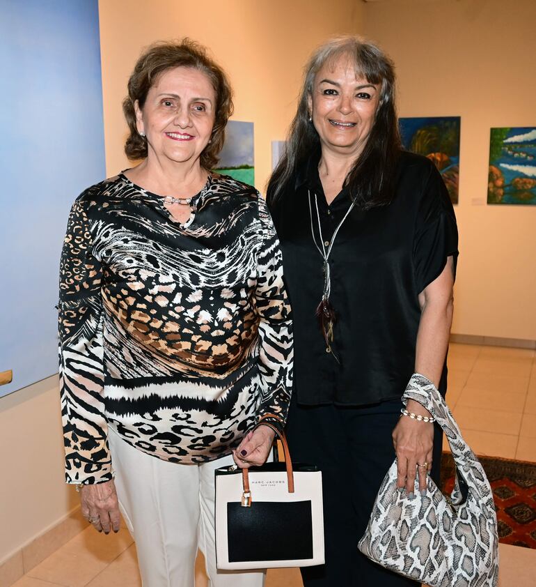 María Gladys González y Raquel Vallena.