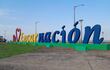 Las letras corpóreas que forman la frase: "Yo Amo Encarnación" en la Costanera República del Paraguay para la fotografía del recuerdo de la visita a la capital de Itapúa.