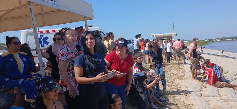 Muchas personas asistieron en la competencia del Torneo Internacional de Pesca en su edición N°55.