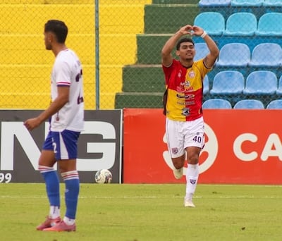 El vallepuqueño Juan Ezequiel "Juanchi" Mereles abrió con su tanto el camino de la goleada del Deportivo Santaní contra el 3 de Noviembre.