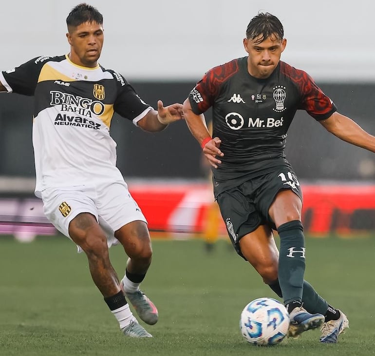 Golazo de Óscar Romero en la Copa Argentina