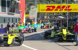 Así salía de los boxes nuestro compatriota Joshua Duerksen en el inicio de la qualy para el GP de Mónaco.