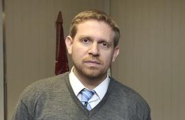 Eddie Jara será titular de Petropar, anunció Santiago Peña