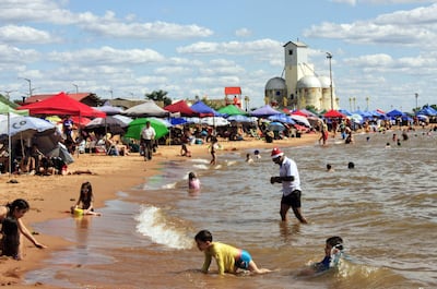 Playa San José de Encarnación en Navidad 2024.