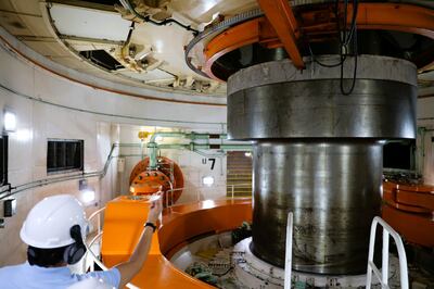 Proceso de mantenimiento del grupo productor N° 7, de 50 Hz. de la central paraguayo/brasileña Itaipú.