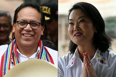 Los candidatos presidenciales en Perú: Roberto Sánchez (I) y Keiko Fujimori.