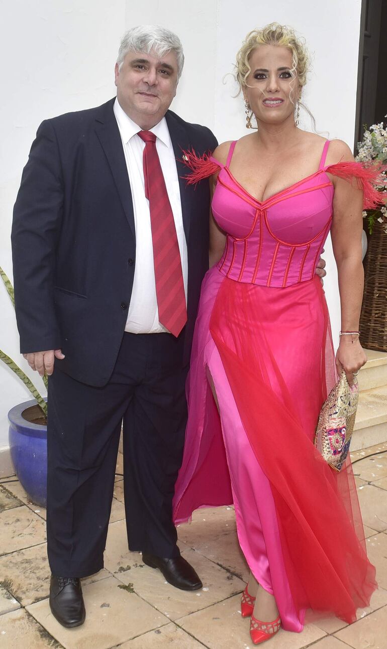 Dante Turrini y Natalia Saint Paul.