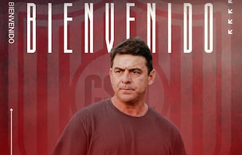 Con esta imagen, el Sportivo San Lorenzo hizo oficial la llegada del entrenador Troadio Daniel Duarte Barreto (49 años), quien se convierte en el cuarto entrenador del "rayadito" en la temporada.