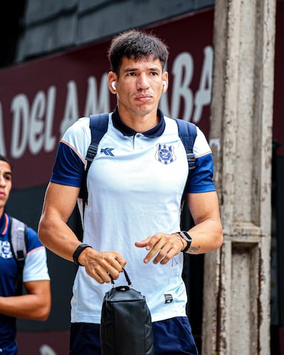 César Castro aporta calidad y experiencia a la defensa del Sportivo 2 de Mayo de Pedro Juan Caballero.