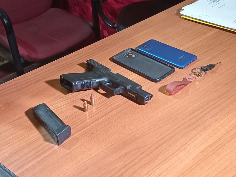 Evidencias incautadas durante el procedimiento.