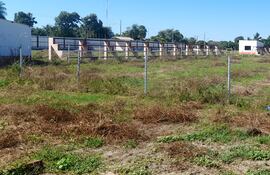 Estas son las pocas construcciones en el estadio de fùtbol municipal, por la cual se pago mas de G. 780 millones, segùn informe de la CGR.