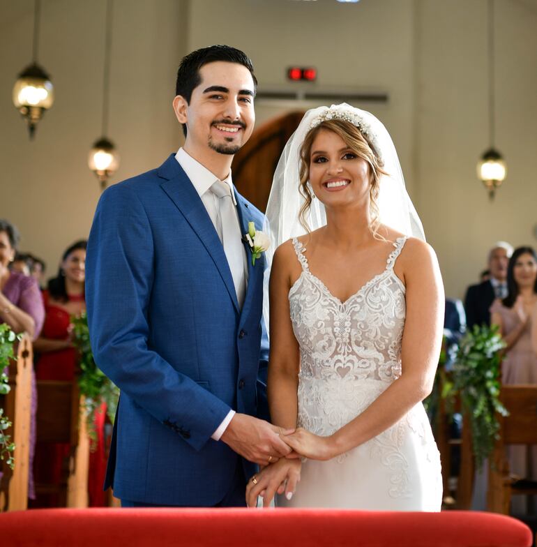 Felices y enamorados Oscar y Camila.