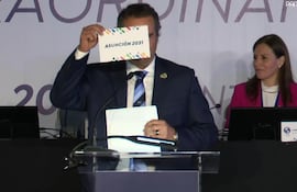 El presidente de Panam Sports, Neven Ilic, muestra a Asunción como la sede del 2031.