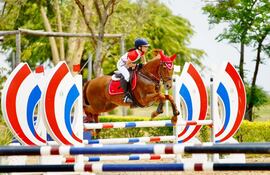 La precoz amazona Clara Vera competirá en el Sudamericano FEI en Ecuador.