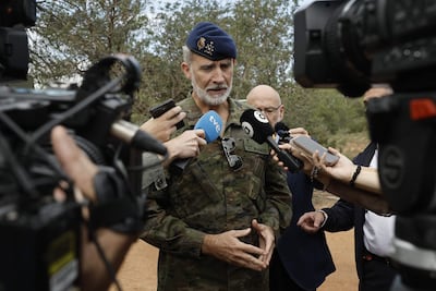 El rey Felipe VI ha lamentado el "terrible accidente" de dos trenes ocurrido esta mañana en Urda (Toledo) y ha expresado el pésame y su "tristeza, apoyo y cariño" en "un momento tan duro", en declaraciones en Bétera (Valencia), donde se encuentra asistiendo a un ejercicio militar.