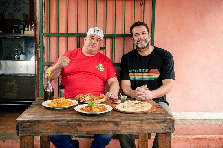 Matheus Caffarena en su recorrido culinario.
