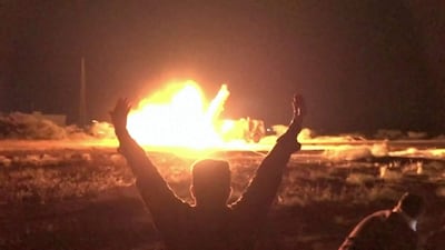 Captura de un video publicado por la Guardia Revolucionaria iraní que supuestamente muestra el lanzamiento de un misil contra objetivos estadounidenses en Bareín y Kuwait.