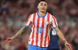 Miguel Almirón celebrando su gol en el partido amistoso entre Paraguay y Nicaragua. (EFE/ Juan Pablo Pino)