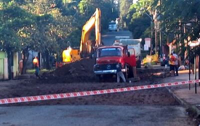 Trabajo de reparación de la calle San Juan de la ciudad de San Juan Nepomuceno.