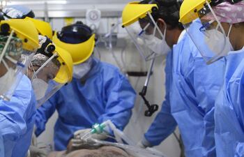 Paraguay presenta mejores resultados que varios países, pero aún rezagado ante los que combinan estabilidad macroeconómica con políticas laborales activas.